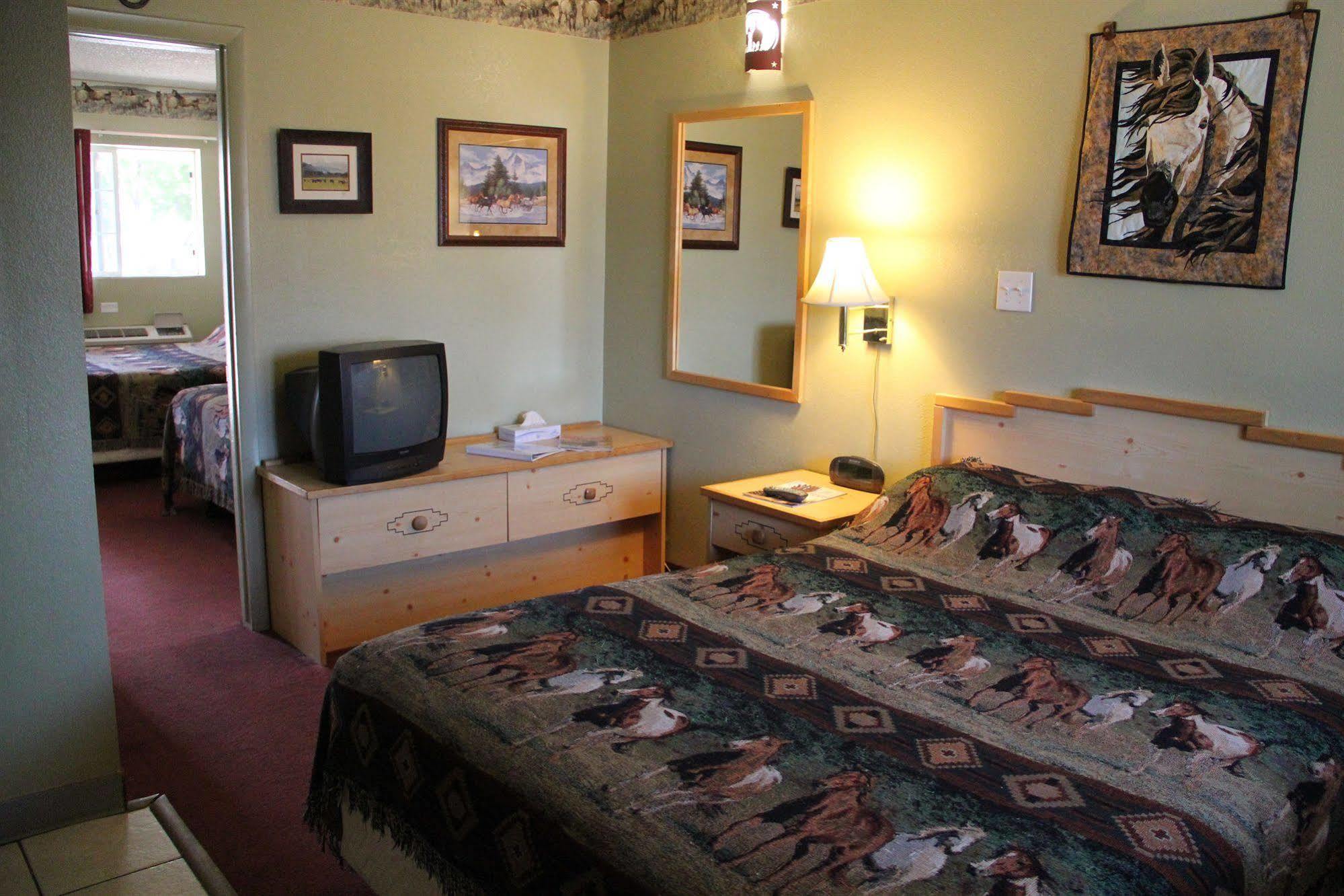 Elk Run Inn Крейг Екстериор снимка