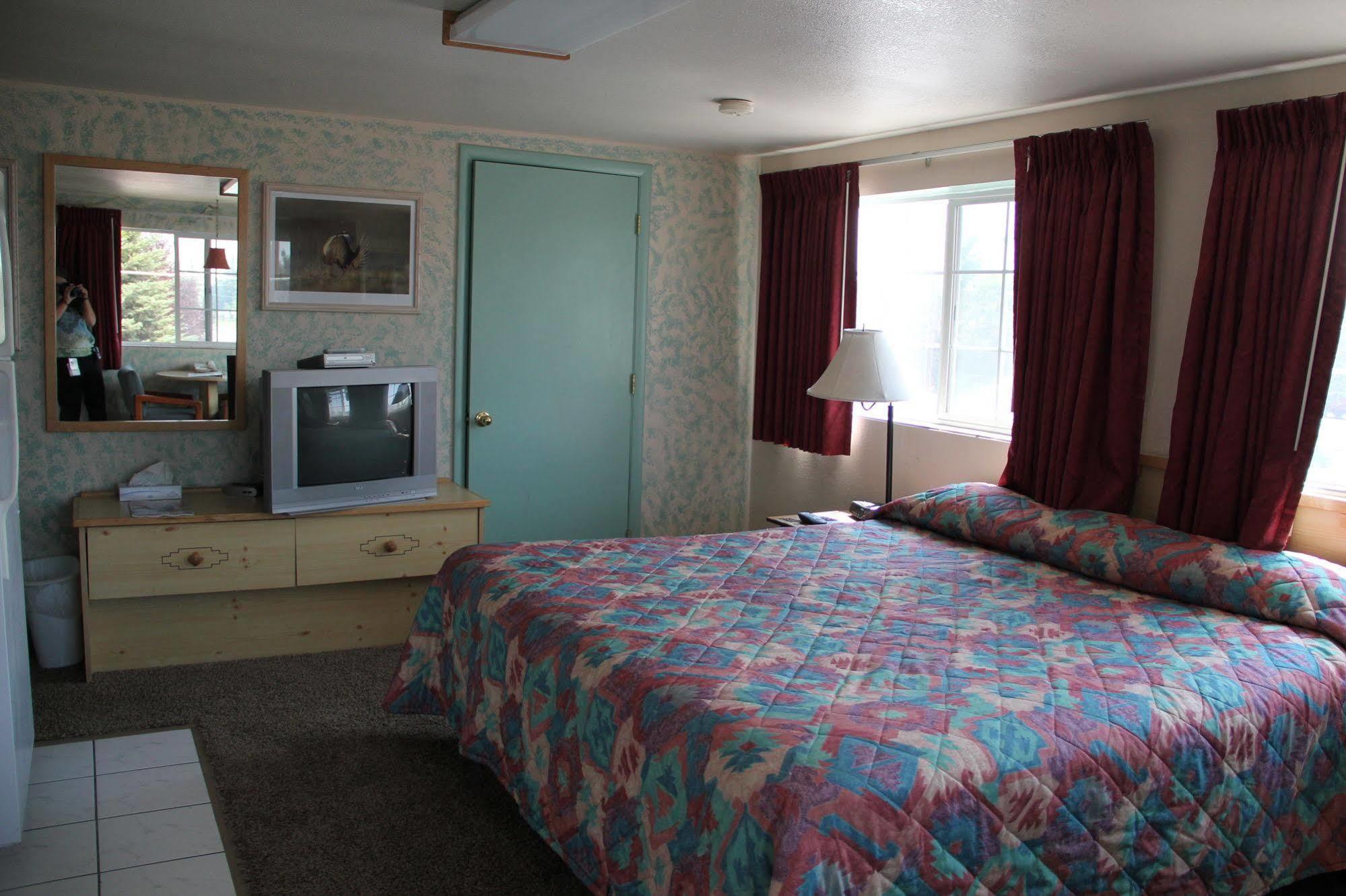 Elk Run Inn Крейг Екстериор снимка