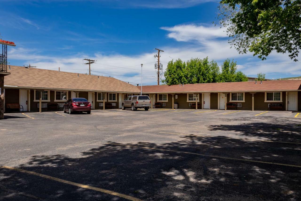 Elk Run Inn Крейг Екстериор снимка